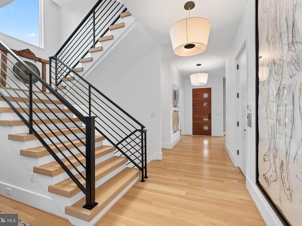 5624 Sherier Place NW, Washington DC 20016