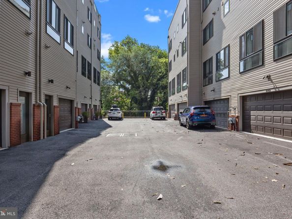 4449 River Ridge Court, Philadelphia PA 19129