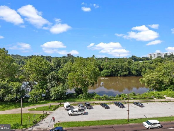4449 River Ridge Court, Philadelphia PA 19129