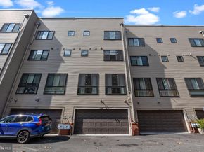 4449 River Ridge Court, Philadelphia PA 19129