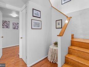 639 Pine Street, Philadelphia PA 19106