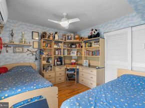639 Pine Street, Philadelphia PA 19106