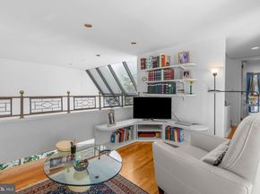 639 Pine Street, Philadelphia PA 19106
