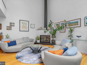 639 Pine Street, Philadelphia PA 19106