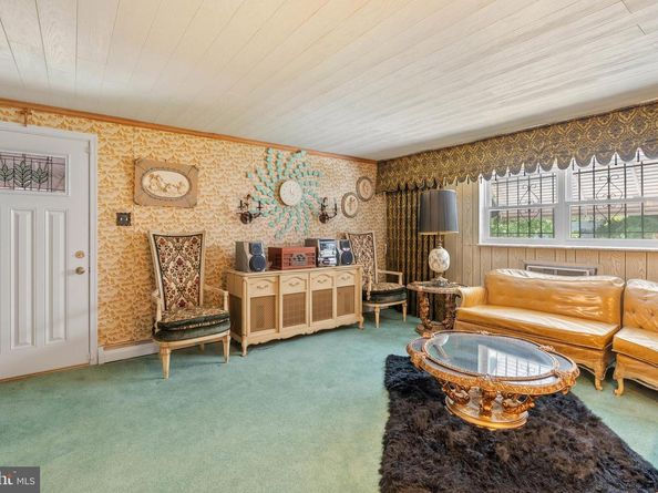 7316 Valley Avenue, Philadelphia PA 19128