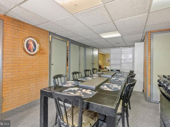 7316 Valley Avenue, Philadelphia PA 19128