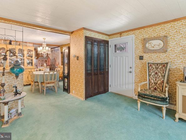 7316 Valley Avenue, Philadelphia PA 19128