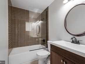 3004 S Glebe Road, Arlington VA 22206