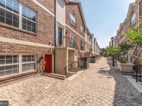 3004 S Glebe Road, Arlington VA 22206