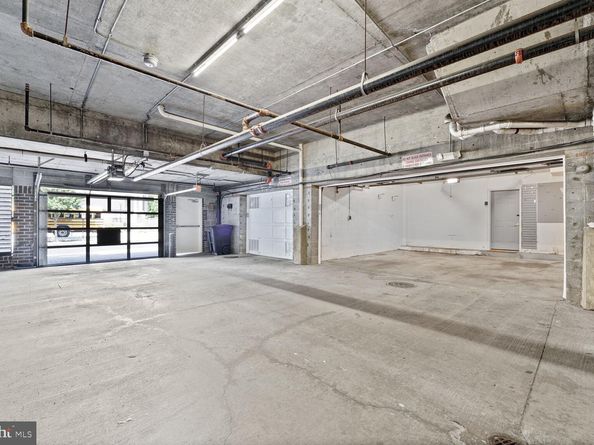 3004 S Glebe Road, Arlington VA 22206