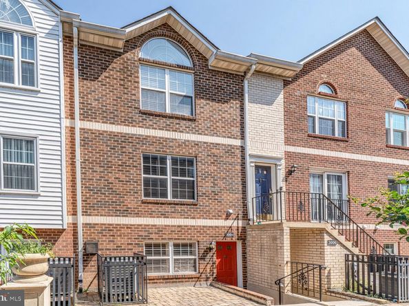 3004 S Glebe Road, Arlington VA 22206