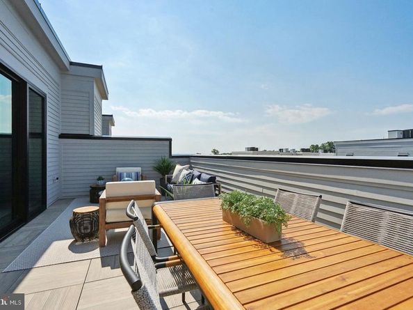 2083 Tysons Ridgeline Road ELEVATOR LOT 80, Falls Church VA 22043