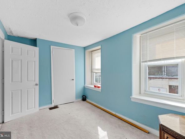 151 Fountain Street, Philadelphia PA 19127