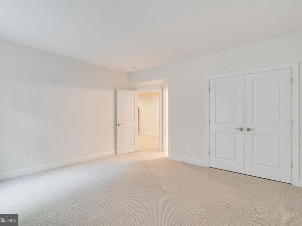 10002 Courthouse Road, Vienna VA 22181