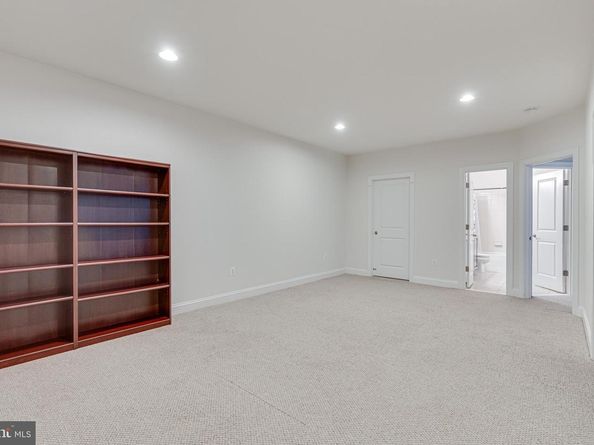 10002 Courthouse Road, Vienna VA 22181