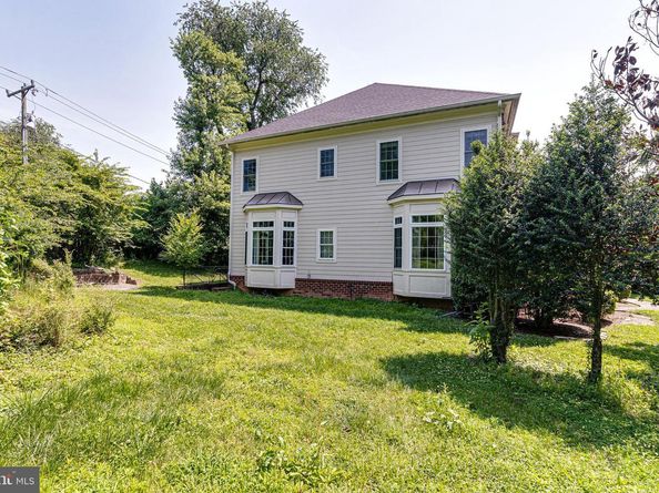10002 Courthouse Road, Vienna VA 22181