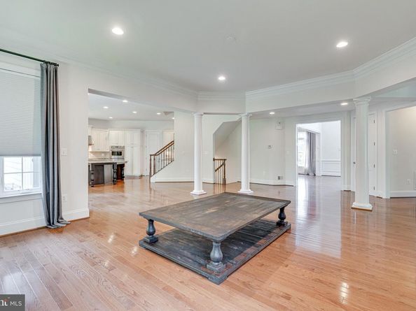 10002 Courthouse Road, Vienna VA 22181