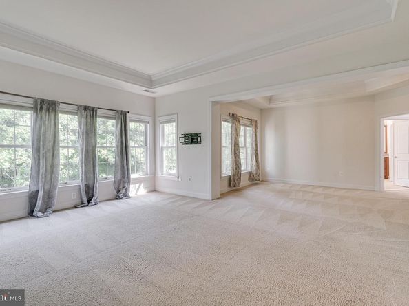 10002 Courthouse Road, Vienna VA 22181