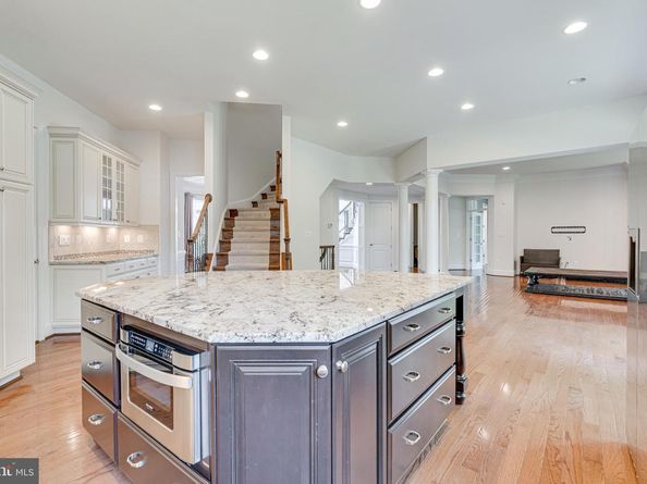 10002 Courthouse Road, Vienna VA 22181