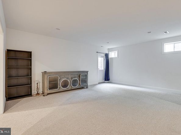 10002 Courthouse Road, Vienna VA 22181