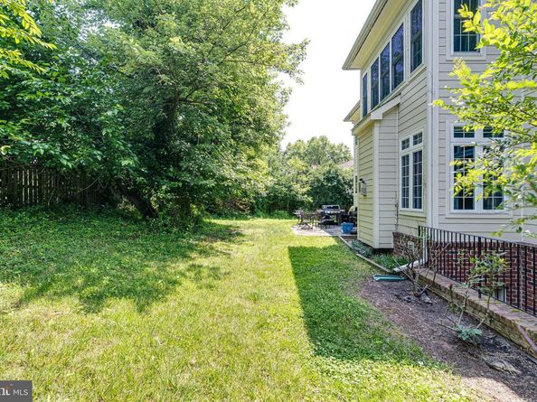 10002 Courthouse Road, Vienna VA 22181