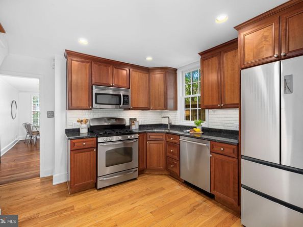 1653 35TH Street NW, Washington DC 20007