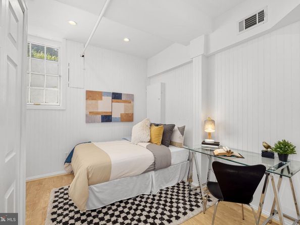 1653 35TH Street NW, Washington DC 20007