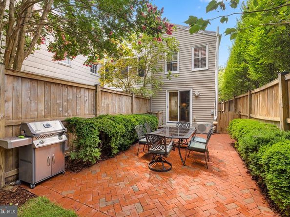 1653 35TH Street NW, Washington DC 20007