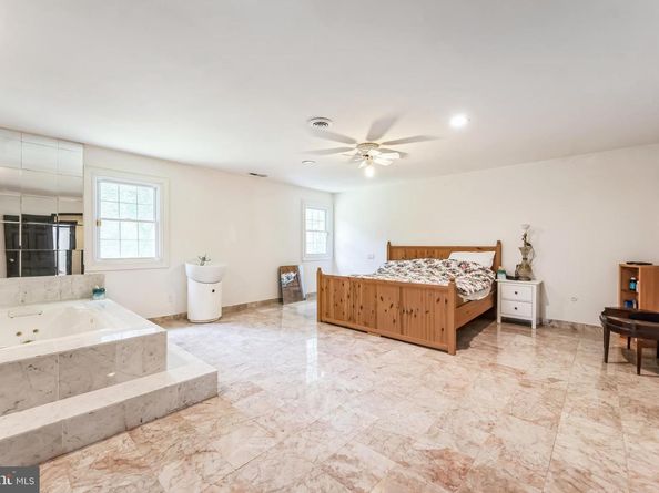 1291 Mettler Road, Huntingdon Valley PA 19006