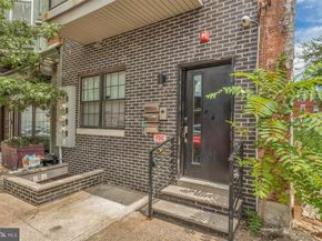 1005 N Marshall Street, Philadelphia PA 19123