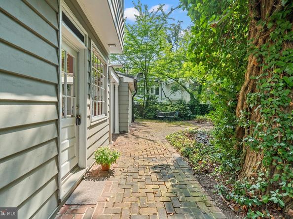 16 W Lenox Street, Chevy Chase MD 20815