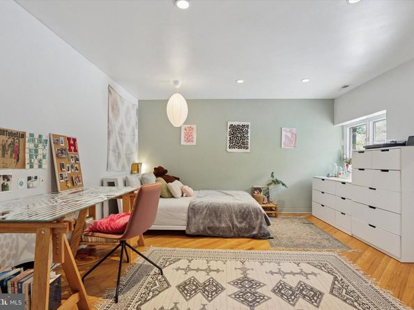 241 Cheswold Lane, Haverford PA 19041
