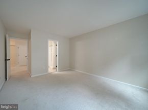 2233 Lovedale Lane UNIT I, Reston VA 20191