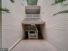 2233 Lovedale Lane UNIT I, Reston VA 20191