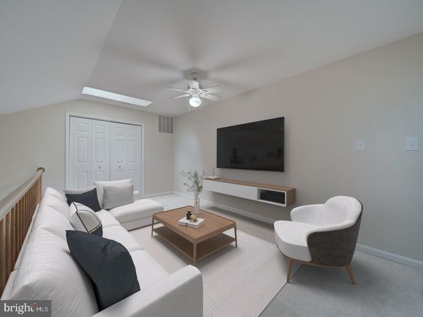 2233 Lovedale Lane UNIT I, Reston VA 20191