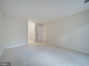 2233 Lovedale Lane UNIT I, Reston VA 20191