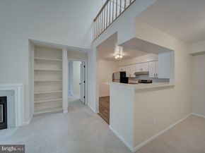 2233 Lovedale Lane UNIT I, Reston VA 20191
