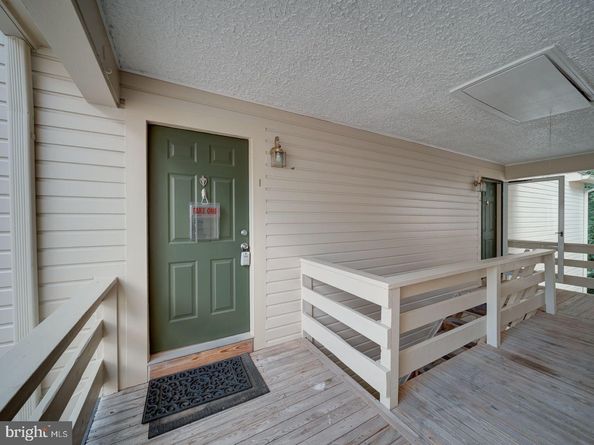 2233 Lovedale Lane UNIT I, Reston VA 20191