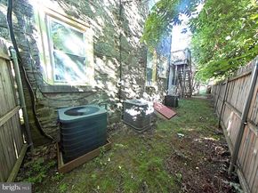 723 E Church Lane, Philadelphia PA 19144