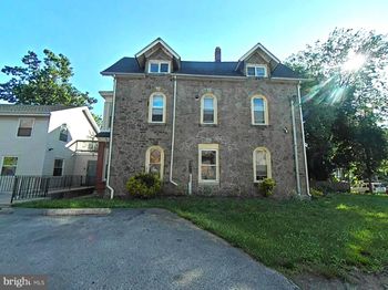 723 E Church Lane