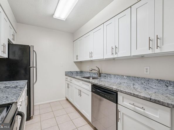 1420 Locust Street 28P, Philadelphia PA 19102