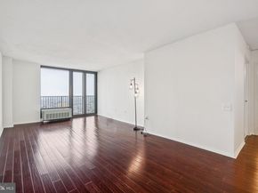 1420 Locust Street 28P, Philadelphia PA 19102