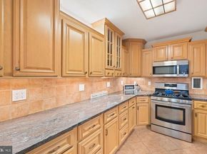 3001 Veazey NW 116, Washington DC 20008