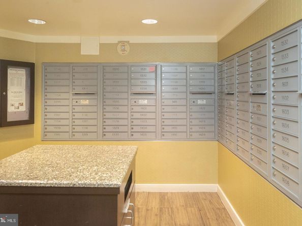 3001 Veazey NW 116, Washington DC 20008