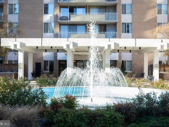 3001 Veazey NW 116, Washington DC 20008