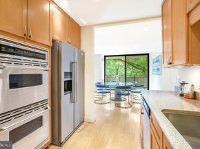 5225 Pooks Hill Road 520N, Bethesda MD 20814