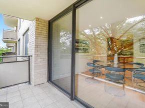 5225 Pooks Hill Road 520N, Bethesda MD 20814