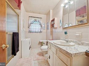 662 S Oak Avenue, Secane PA 19018