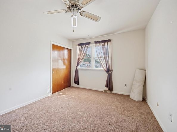 662 S Oak Avenue, Secane PA 19018