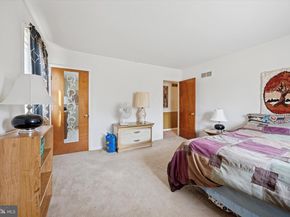 662 S Oak Avenue, Secane PA 19018